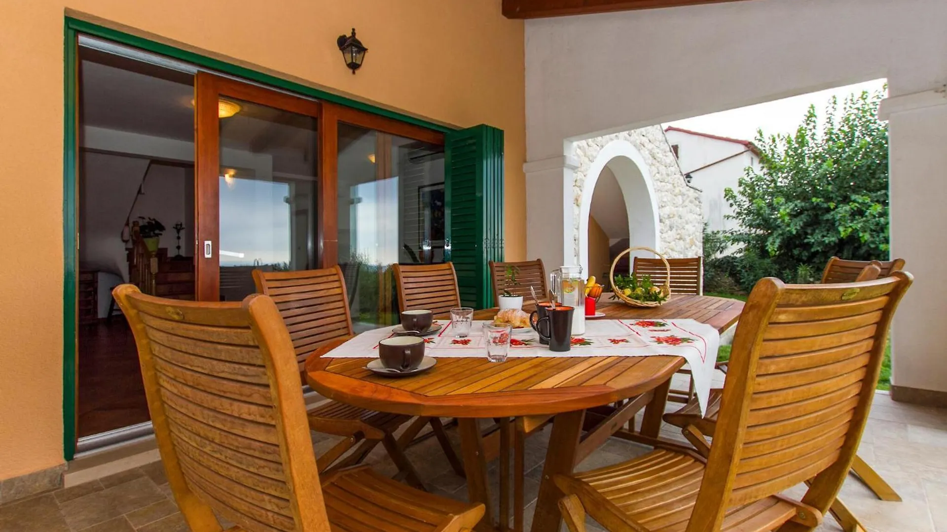 Lovely Home In Koromacno With Wifi