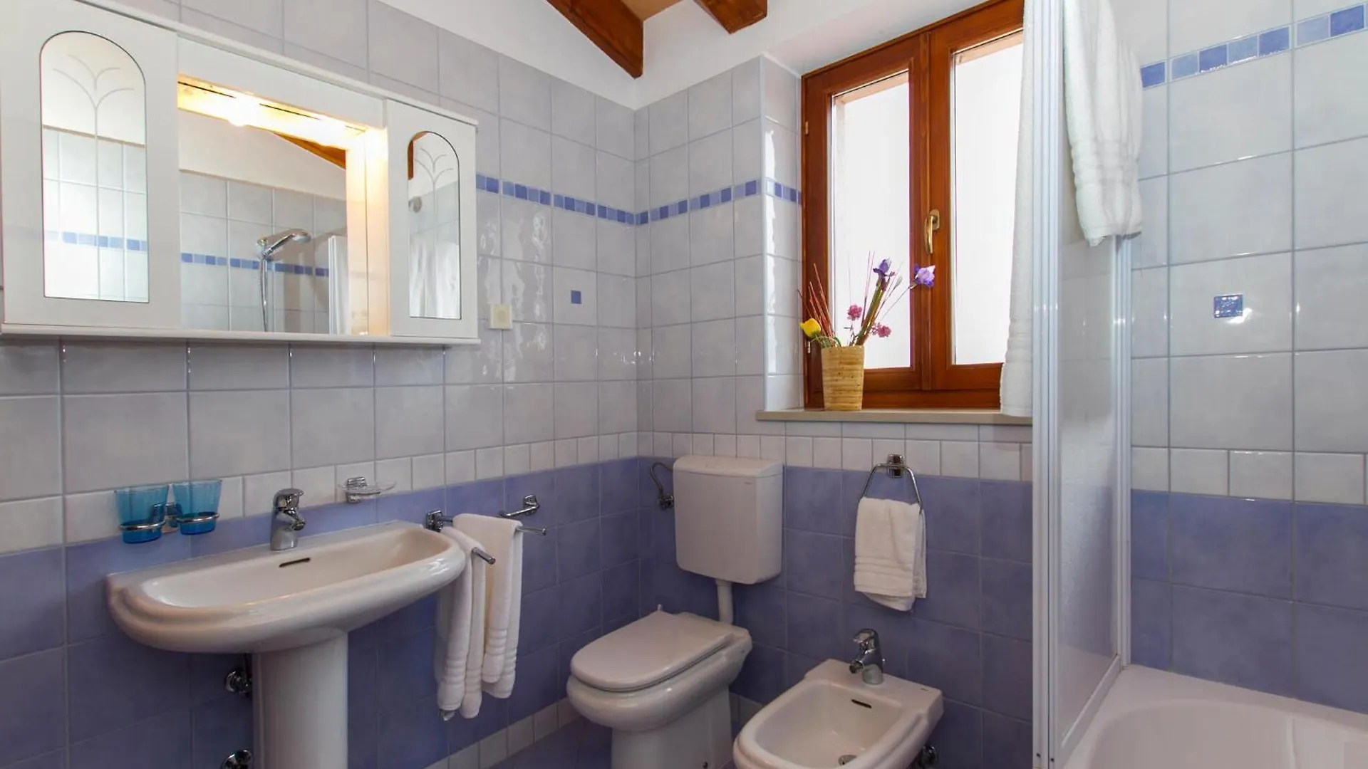 بيت للعطل Lovely Home In Koromacno With Wifi